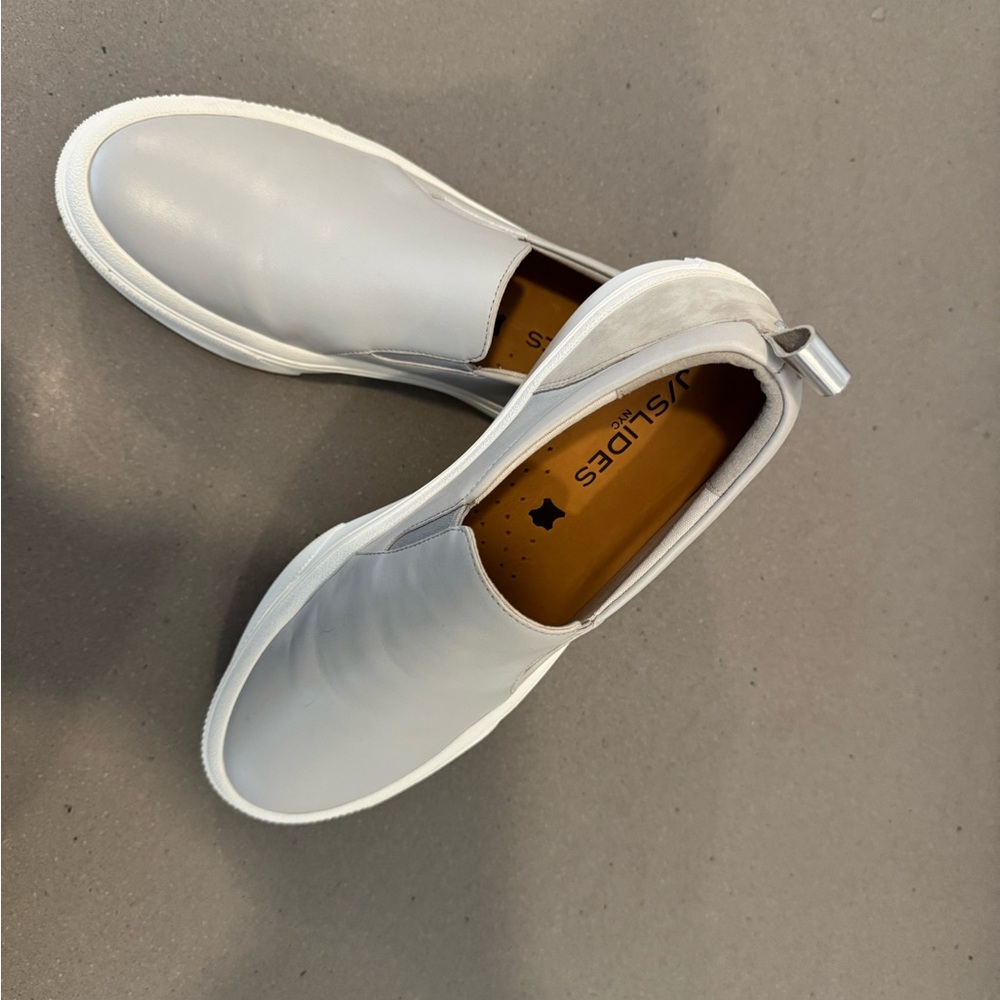 J Slides Women's Gray Slip-On Flats